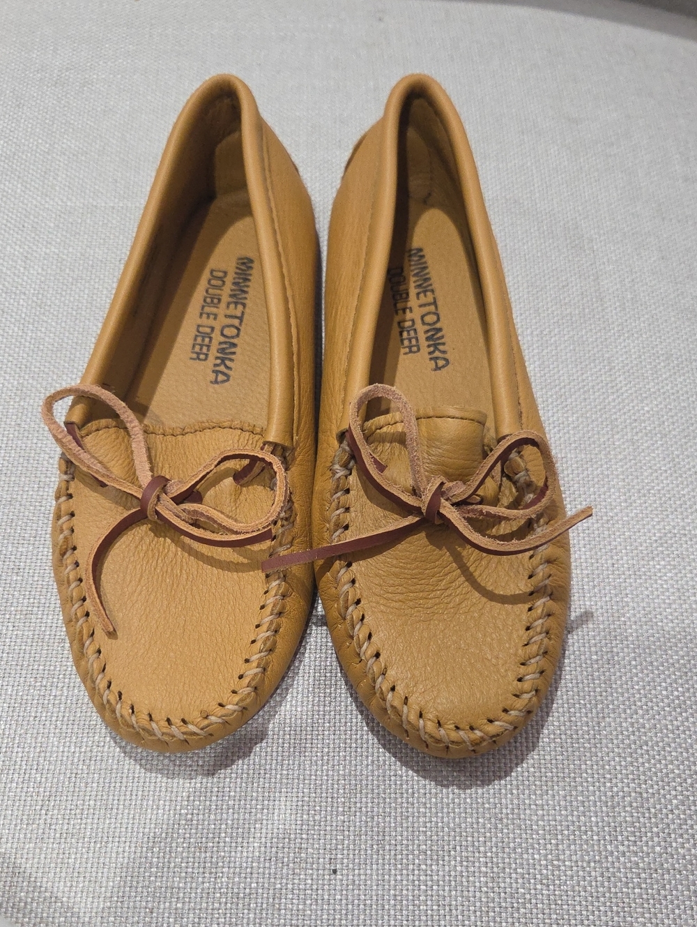Minnetonka Double Deer Tan Leather Moccasins Excellent Condition Sz 7